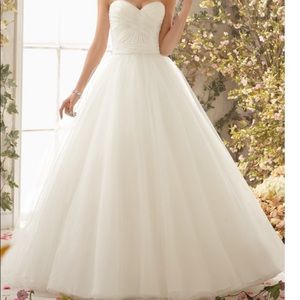 Mori Lee Wedding Dress